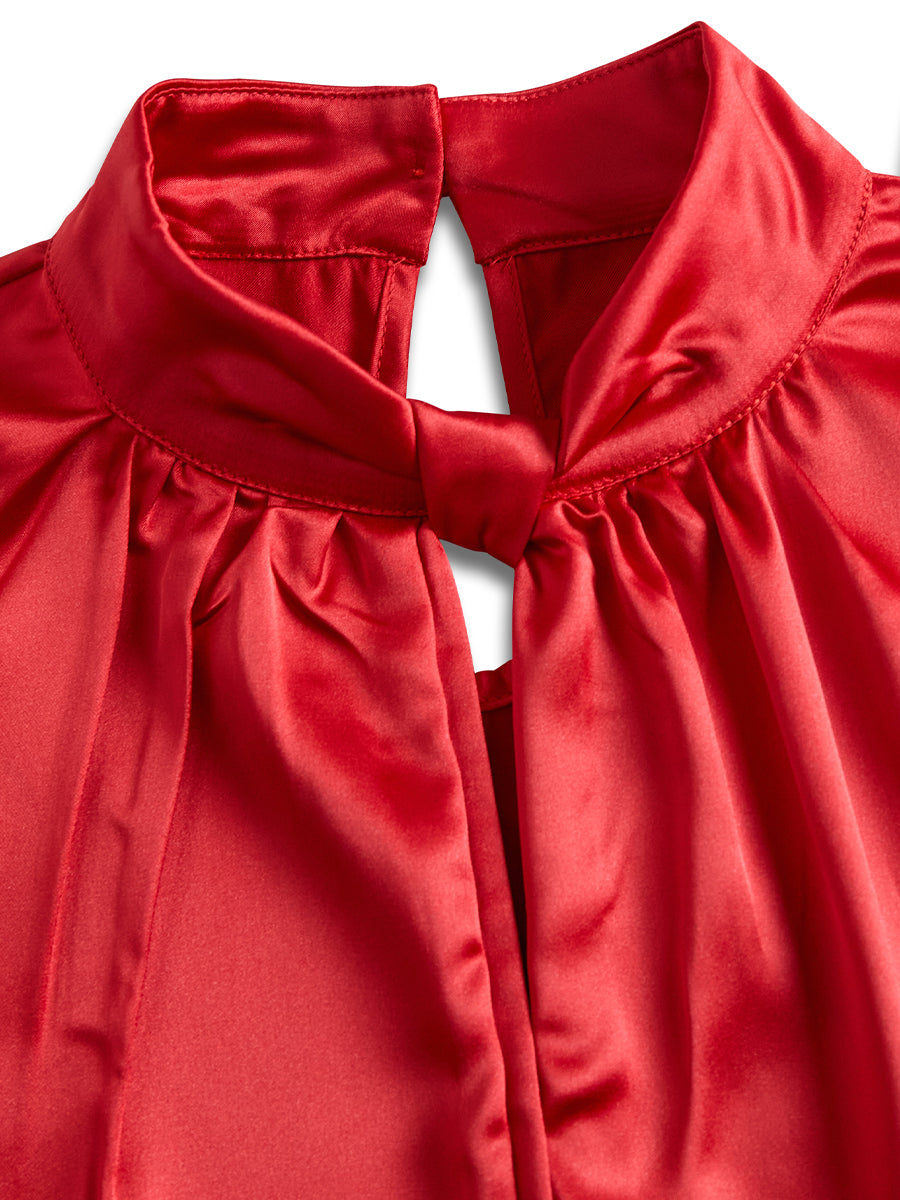 Prefinjena bela satenasta bluza z modernim izrezom v obliki ključavnice 