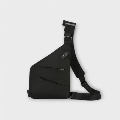 Cecile. - Torba čez ramo proti kraju