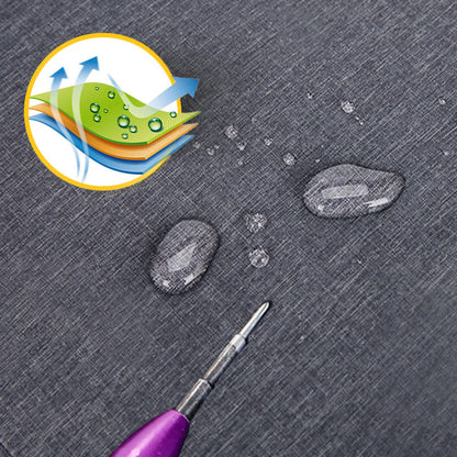 Cecile. - Torba čez ramo proti kraju