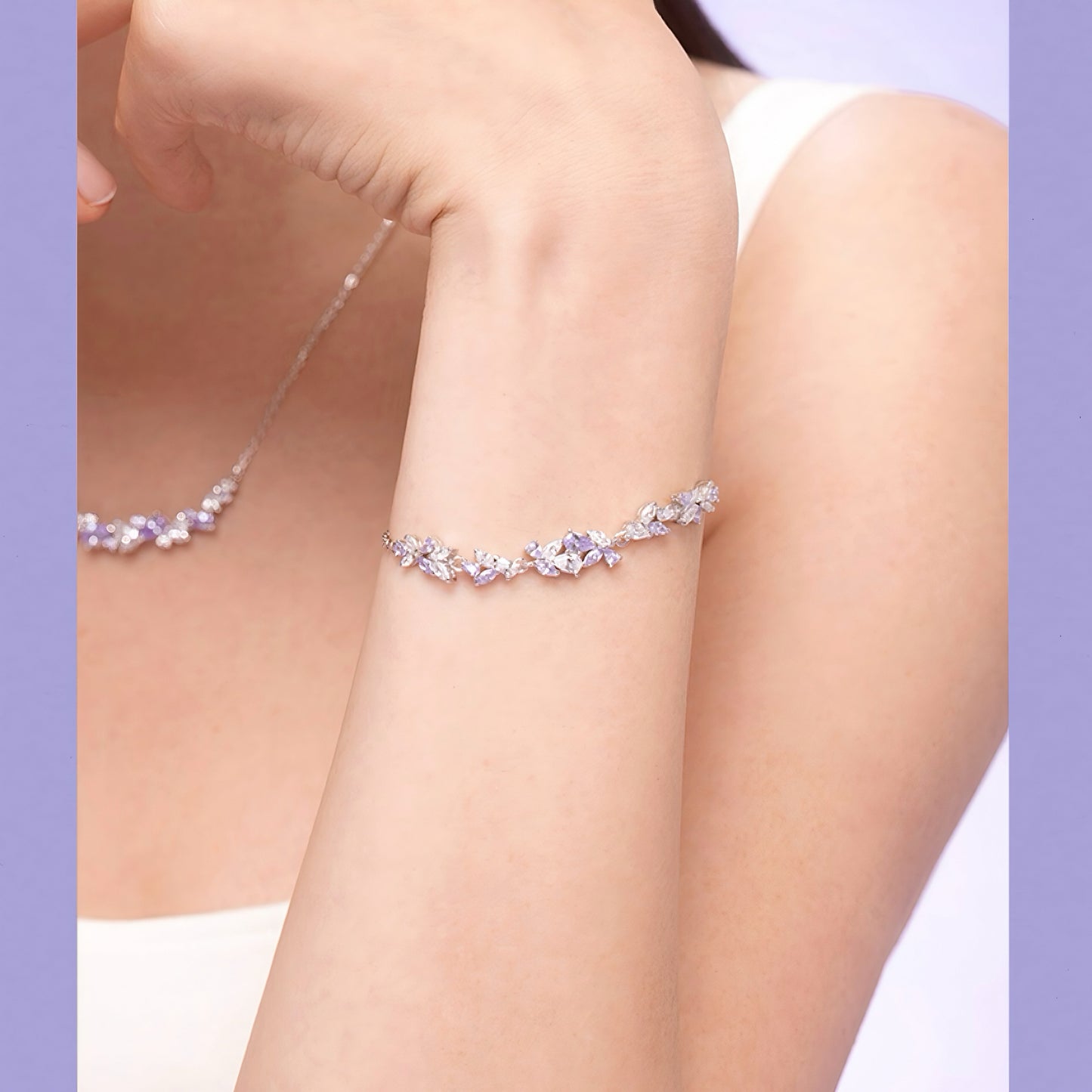 Zapestnica Artistry z vijolično sivko