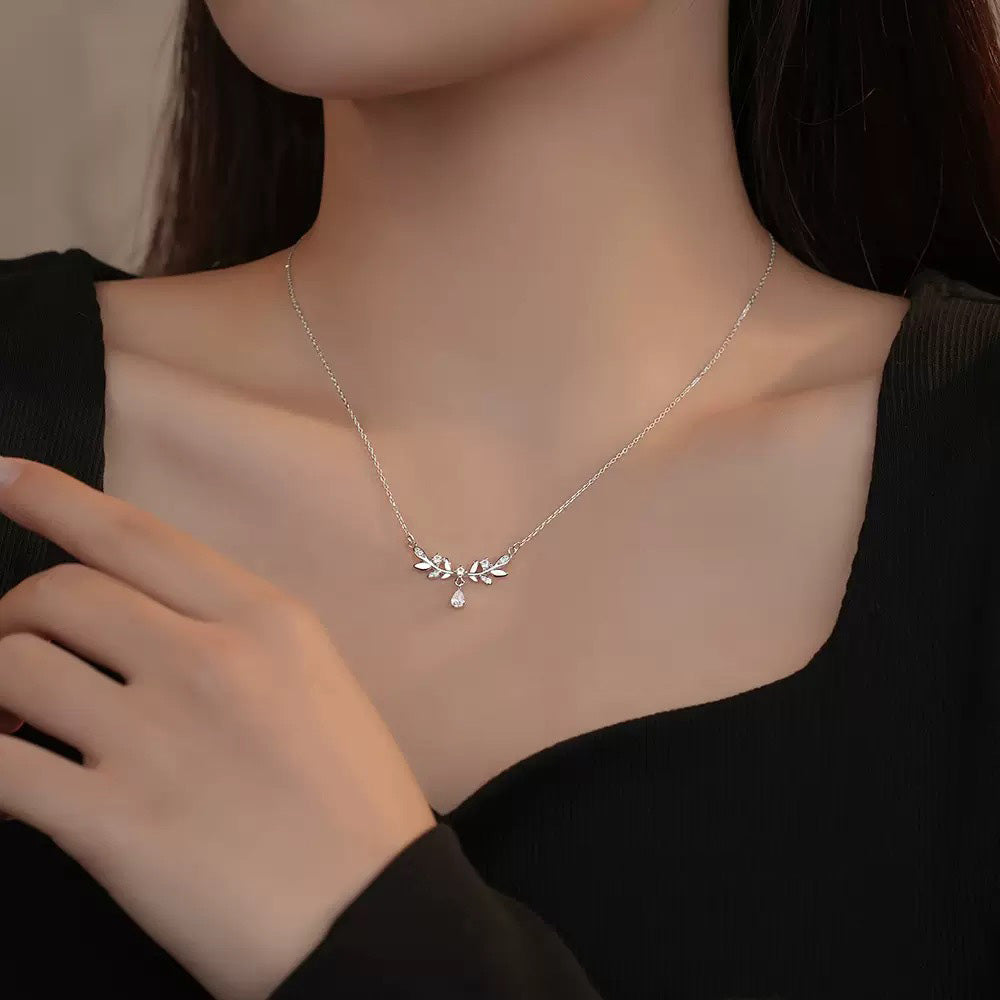 Ogrlica Sanjski cvet lovorja