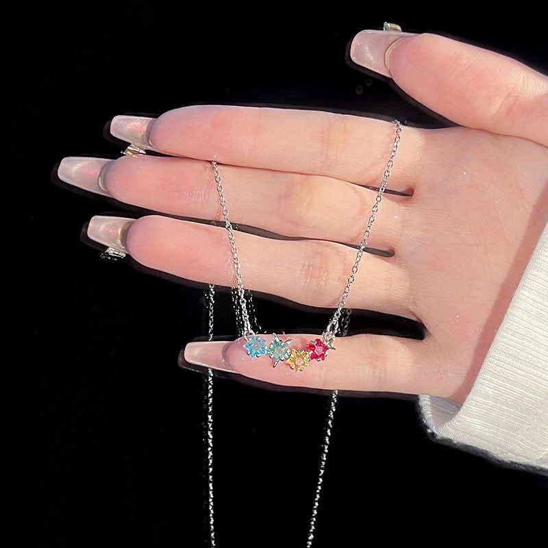 Ogrlica z mavričnimi zvezdicami Summer Isle