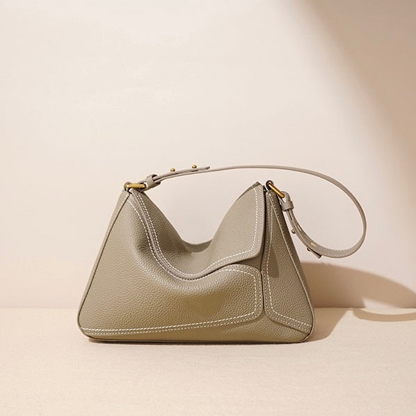 Ženska torba čez ramo iz pravega usnja z geometrijskim vzorcem