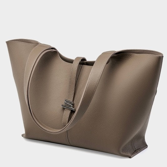 2025 Nova ženska torba za potovanja iz pravega usnja z veliko prostornino