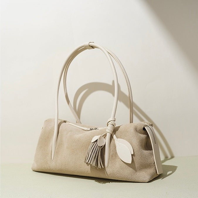 Torba za čez ramo z resicami iz matiranega pravega usnja