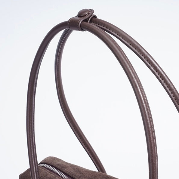 Torba za čez ramo z resicami iz matiranega pravega usnja