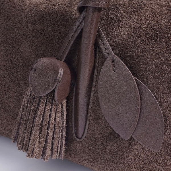 Torba za čez ramo z resicami iz matiranega pravega usnja