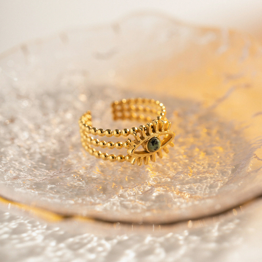 Prstan iz afriškega bora proti zlobnemu očesu