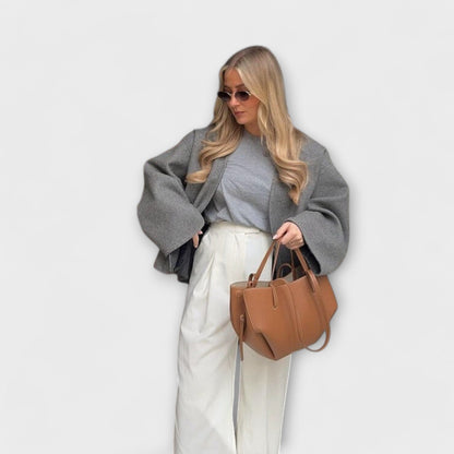 Cecile. – Vintage Torba čez podružnico